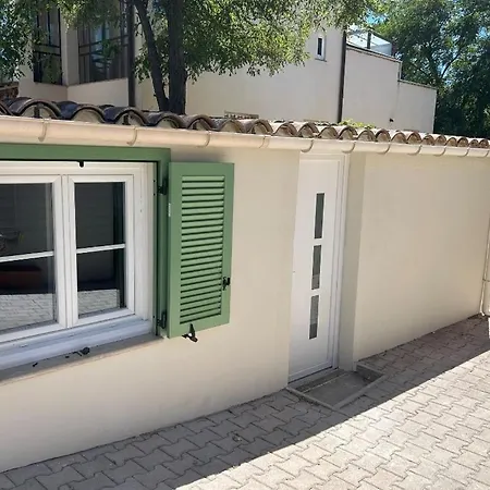 Pres De La Place Des Lices Lejlighed *